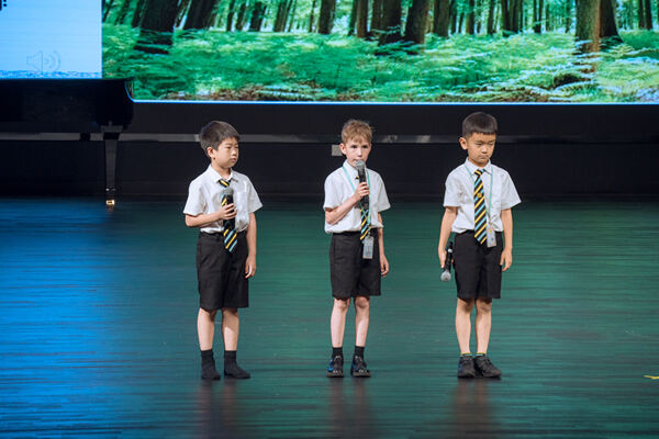 学生集会 - Grade 1& Grade 2,南通惠立学校